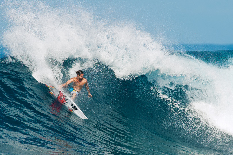Jordy Smith surfing
